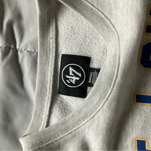 47 Gray St. Louis Blues Logo Crewneck Sweater - Picture 2 of 3